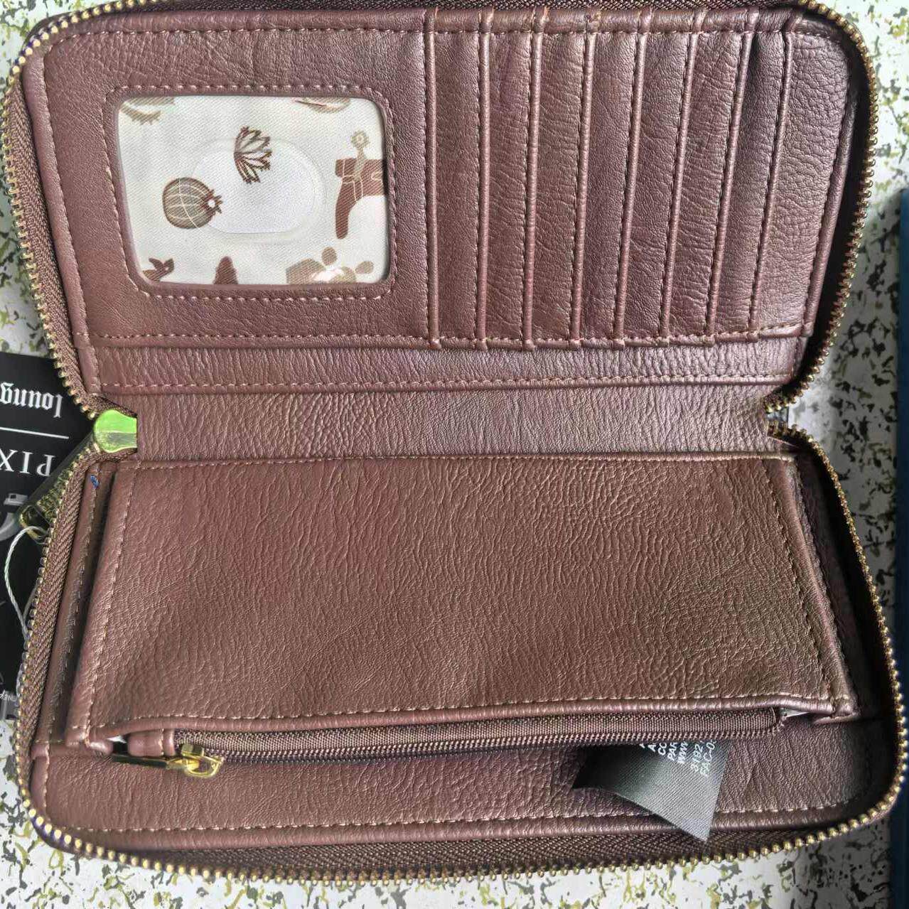 Loungefly Sheriff Style Lange  - Travel Accessories Shops recensie en prijs