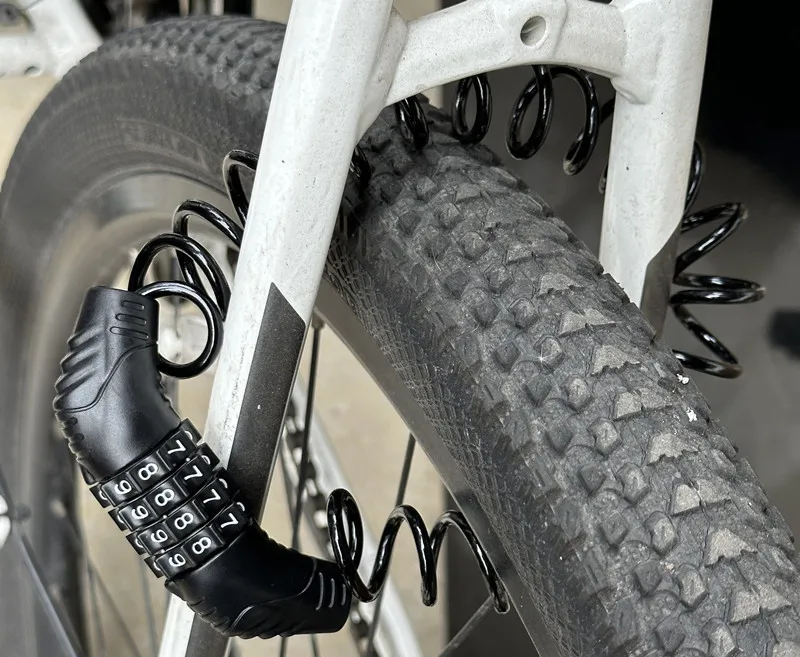 Duurzame klassieke helmketting - Cable Lock Combination recensie en prijs